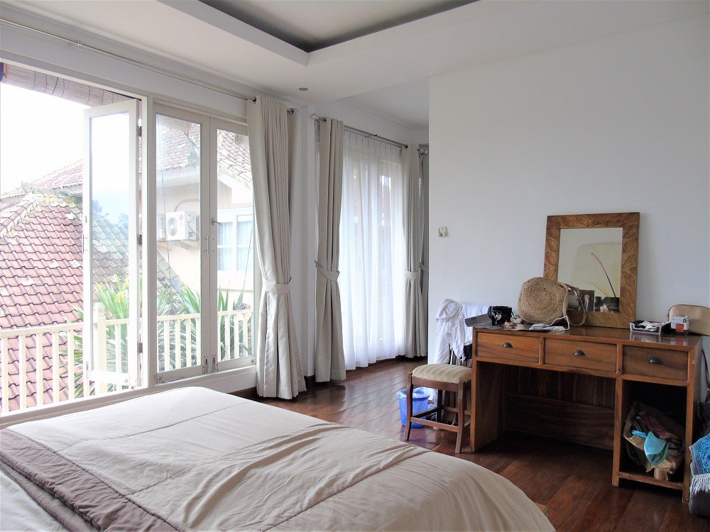 Cozy Two Bedrooms House + One Studio Room for Sale in Semer 