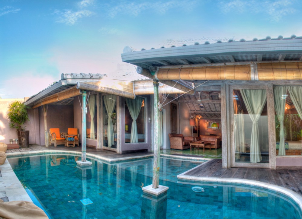 Great Investment Opportunity Villa for Sale  In The Heart of Oberoi Seminyak