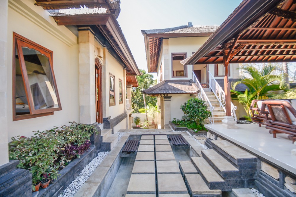 Stylish Freehold Villa For Sale in Ungasan