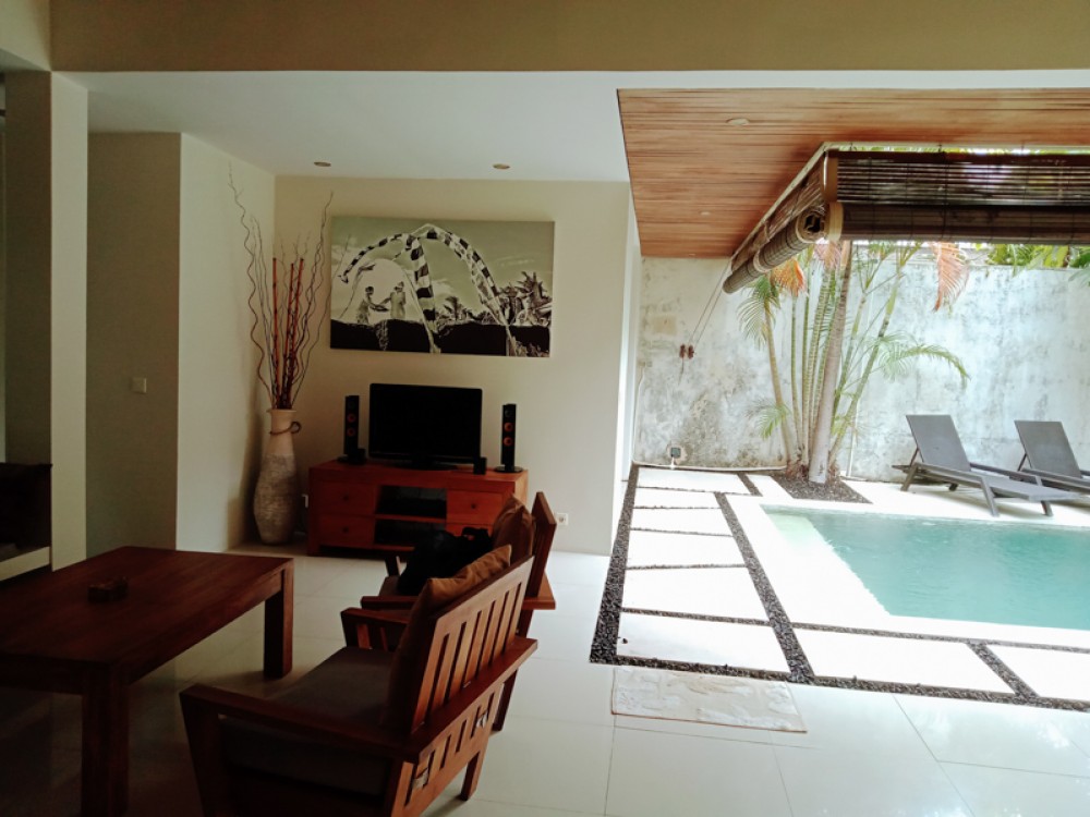 Belle villa de quatre chambres à coucher à vendre à Prime Location de Seminyak