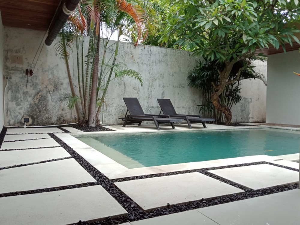 Belle villa de quatre chambres à coucher à vendre à Prime Location de Seminyak