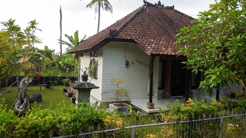 Belle propriété de deux chambres à vendre à Karangasem