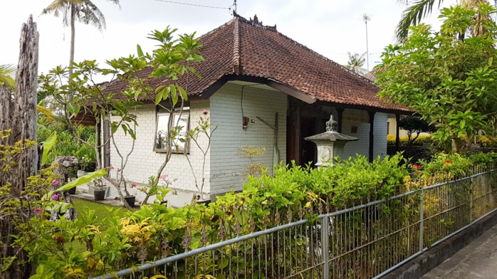 Belle propriété de deux chambres à vendre à Karangasem