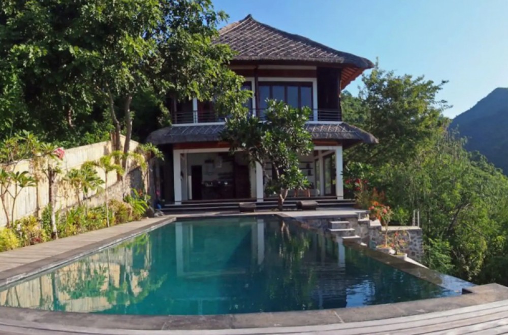 Amazing Hilltop Villa with Ocean and Mountain View for Sale in Amed