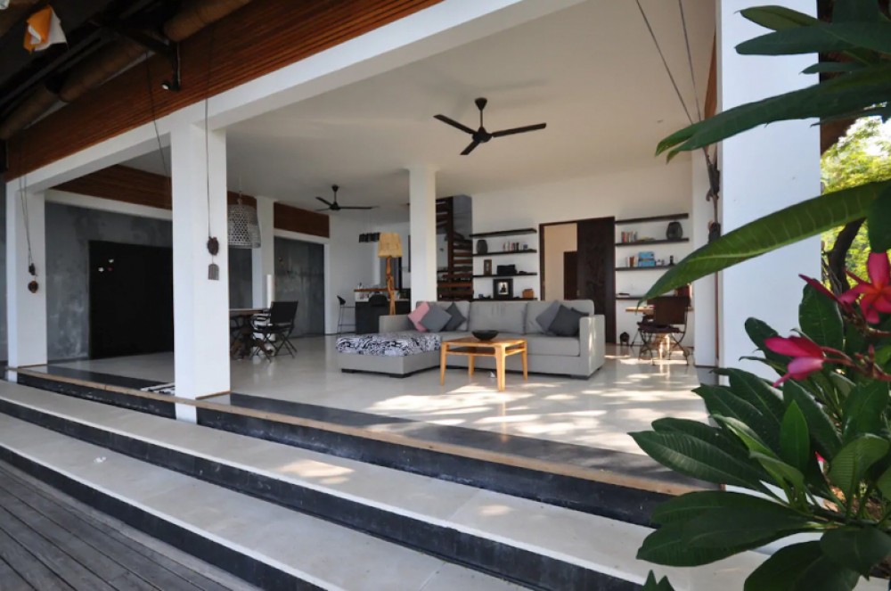 Villa Hilltop Menakjubkan dengan Pemandangan Laut dan ...