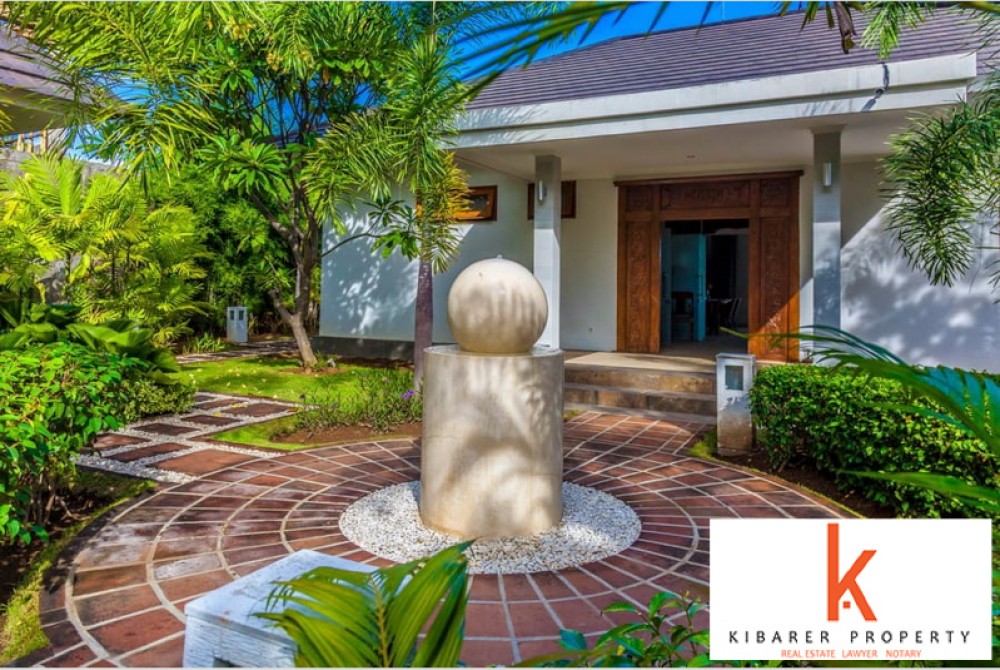 Villa luxueuse au design moderne à vendre située dans le quartier spirituel du nord de Bali