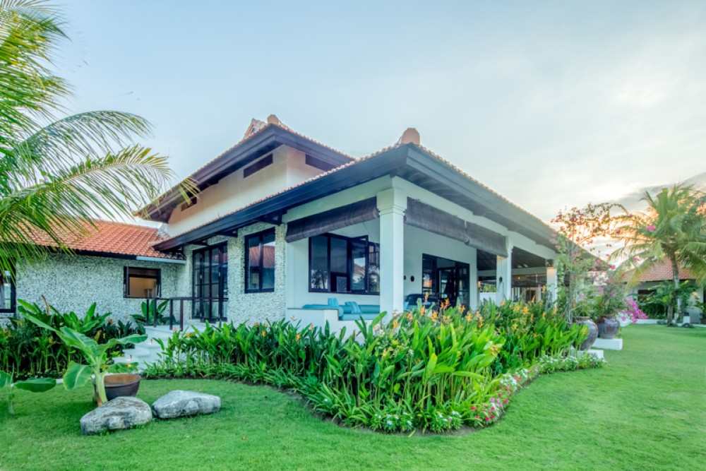 Belle villa en pleine propriété avec un terrain spacieux à vendre à Bukit