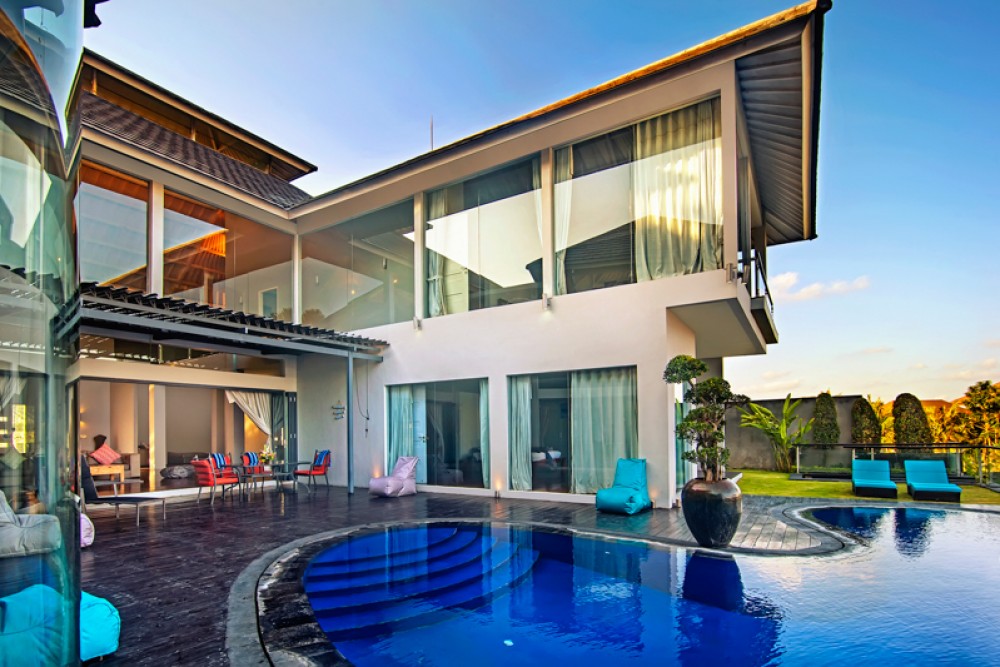 Spacious Villa Walking Distance to the Beach for Sale in Canggu