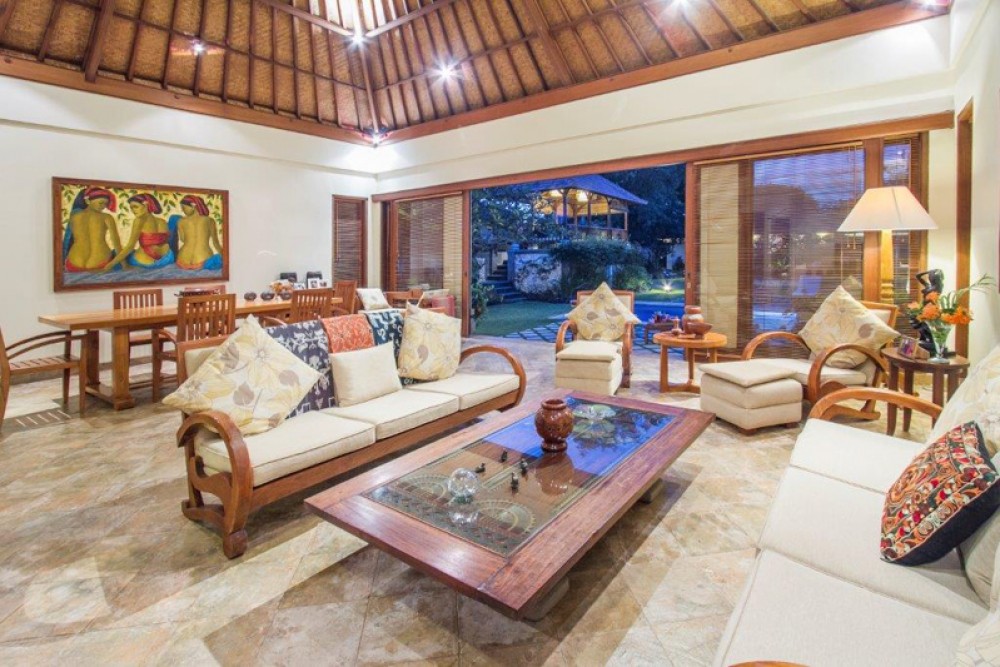 Superbe Villa face à l'océan à vendre à Tanjung Benoa