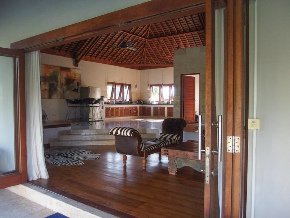 Villa impressionnante de trois chambres à vendre à Canggu
