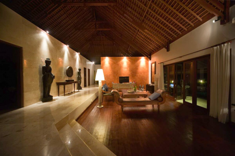 Impressive Three Bedrooms Freehold Villa for Sale in Canggu