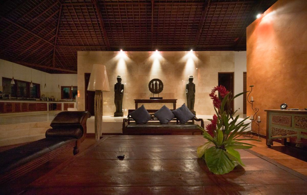 Impressive Three Bedrooms Freehold Villa for Sale in Canggu