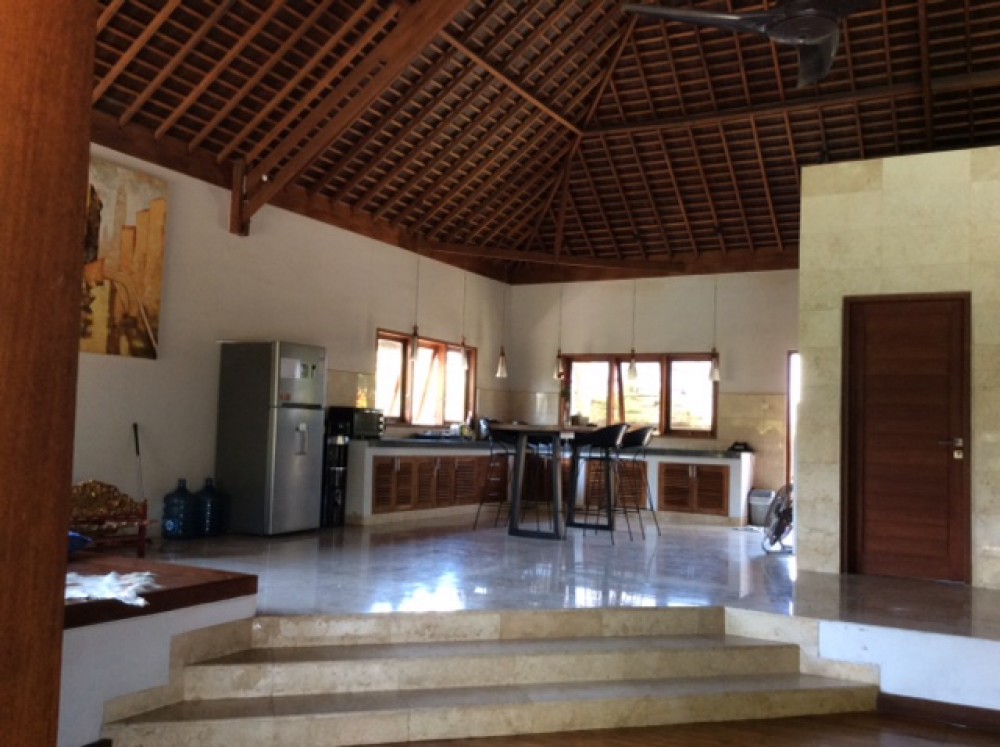 Villa impressionnante de trois chambres à vendre à Canggu