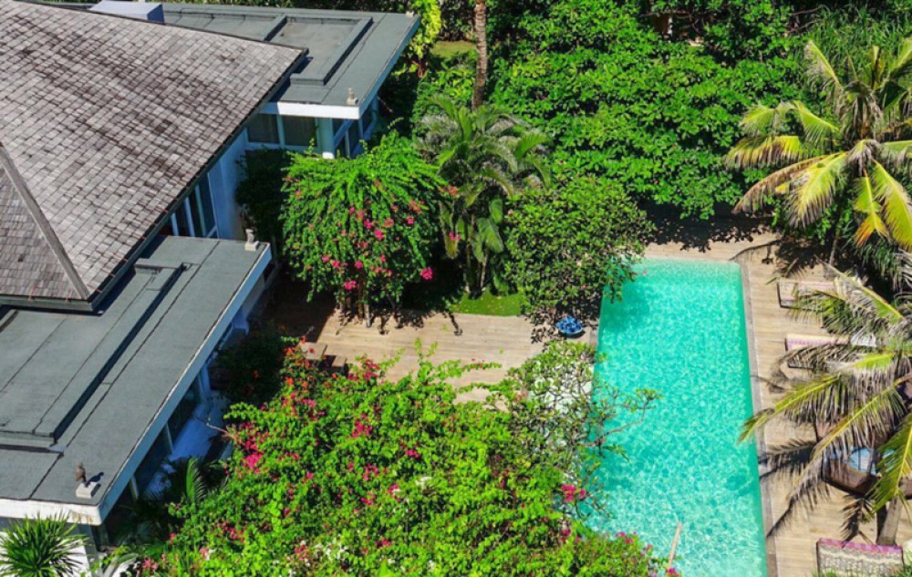 Villa Tepi Pantai yang menakjubkan dengan Sewa Panjang Dijual di Seminyak
