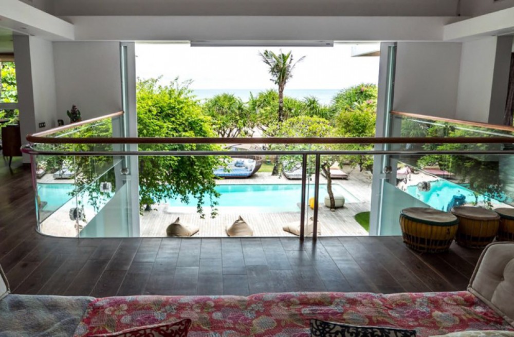 Villa Tepi Pantai yang menakjubkan dengan Sewa Panjang Dijual di Seminyak