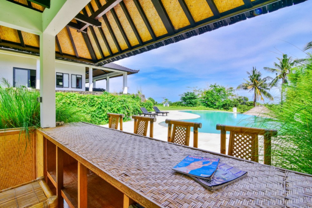 Spectaculaire spacieuse villa à vendre au nord de Bali