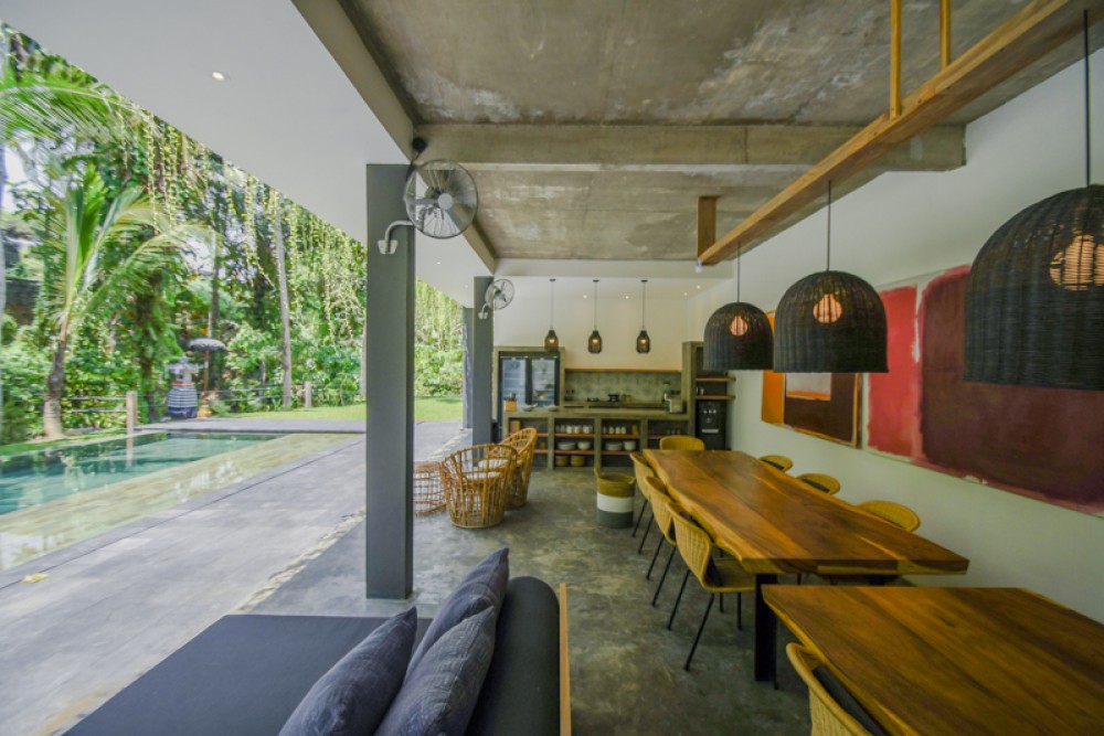 Beautiful Six Bedrooms Hotel Baru Dijual di Ubud