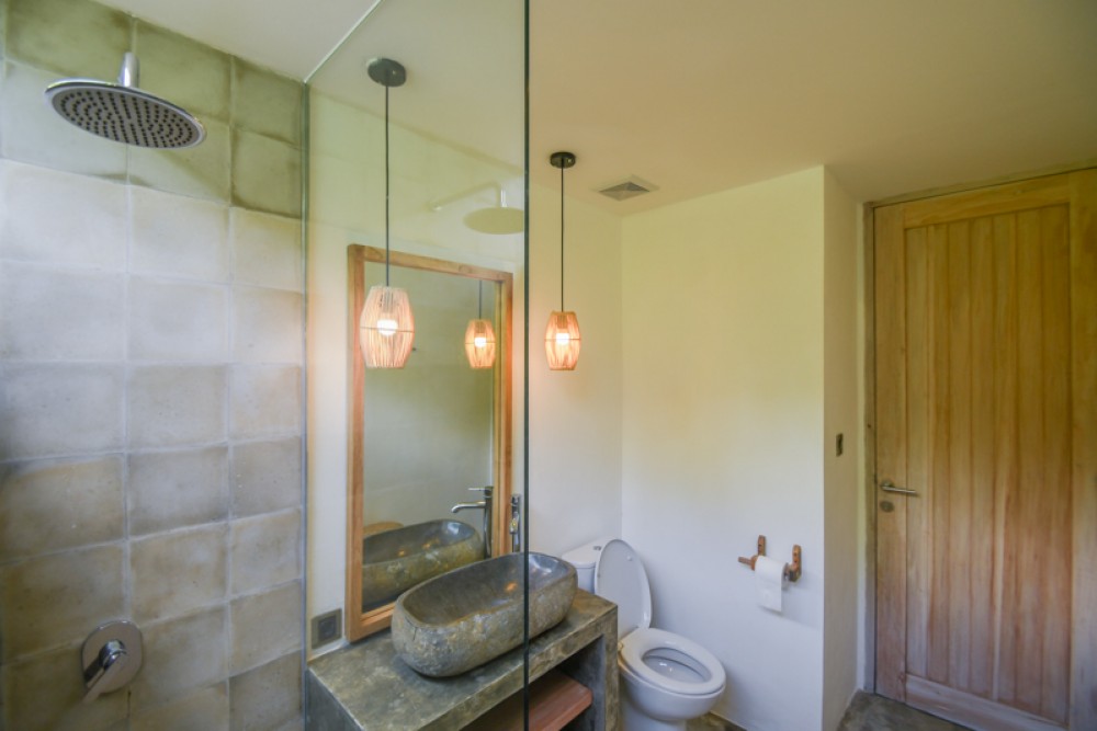 Beautiful Six Bedrooms Hotel Baru Dijual di Ubud