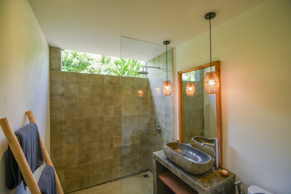 Beautiful Six Bedrooms Hotel Baru Dijual di Ubud