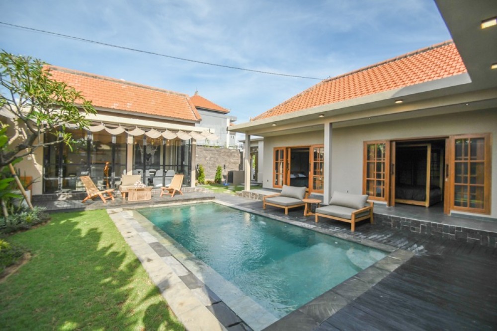 Villa Mewah Baru Tiga Kamar Tidur di Lokasi Utama Area Canggu