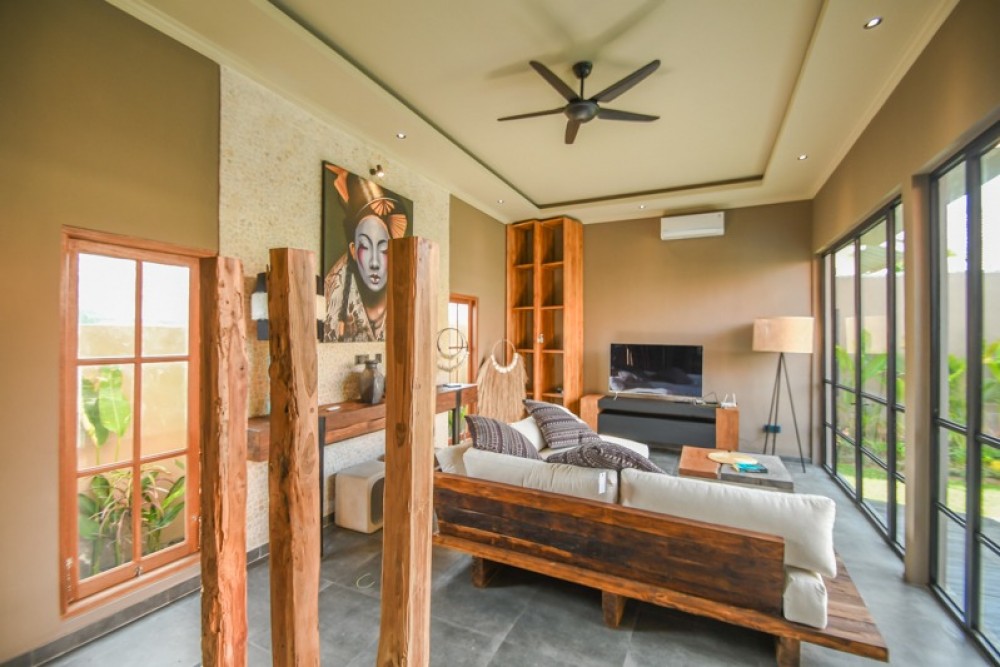 Villa Mewah Baru Tiga Kamar Tidur di Lokasi Utama Area Canggu