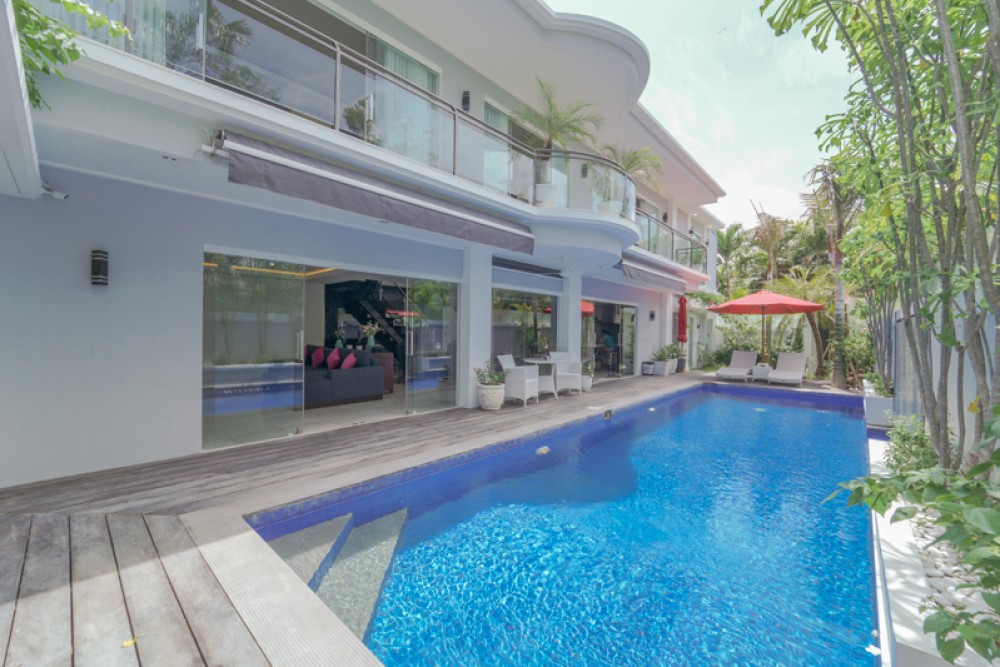 Belle villa de trois chambres en pleine propriété à vendre à Seminyak