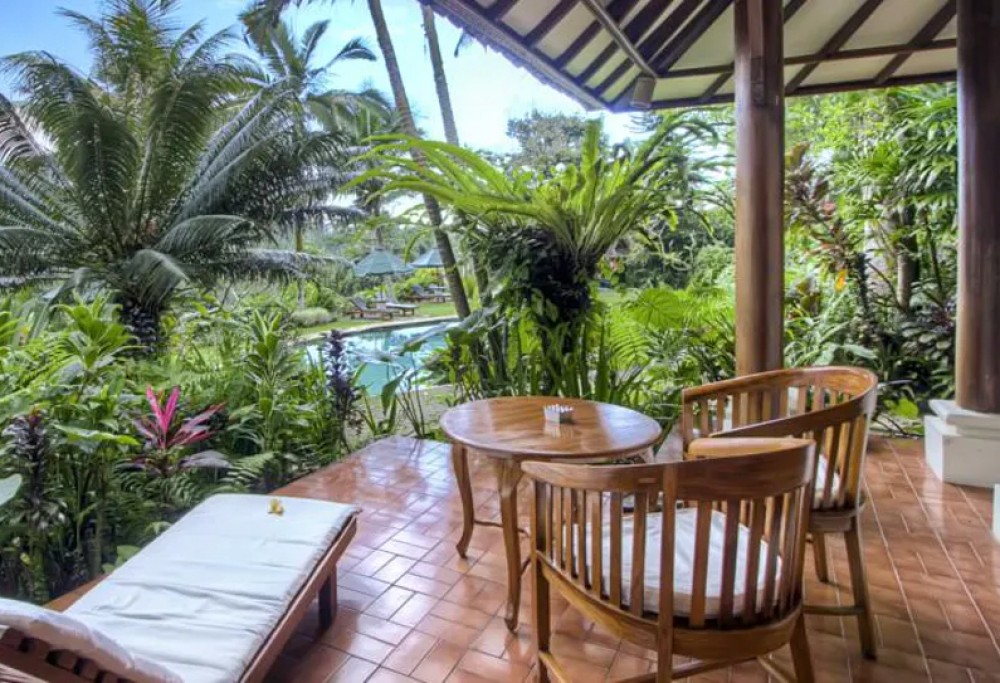 Resort Hotel Bintang Tiga Dijual di Ubud