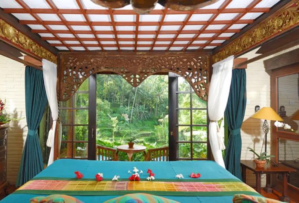 Resort Hotel Bintang Tiga Dijual di Ubud