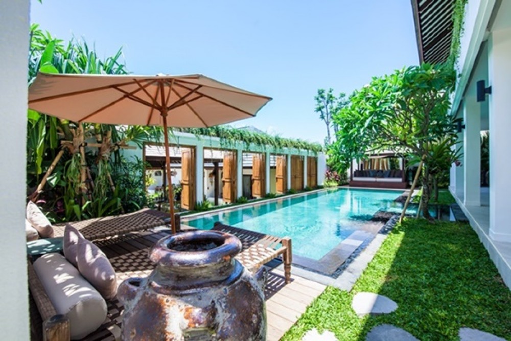 Stunning 9 Bedroom Leasehold Villa for Sale in Canggu