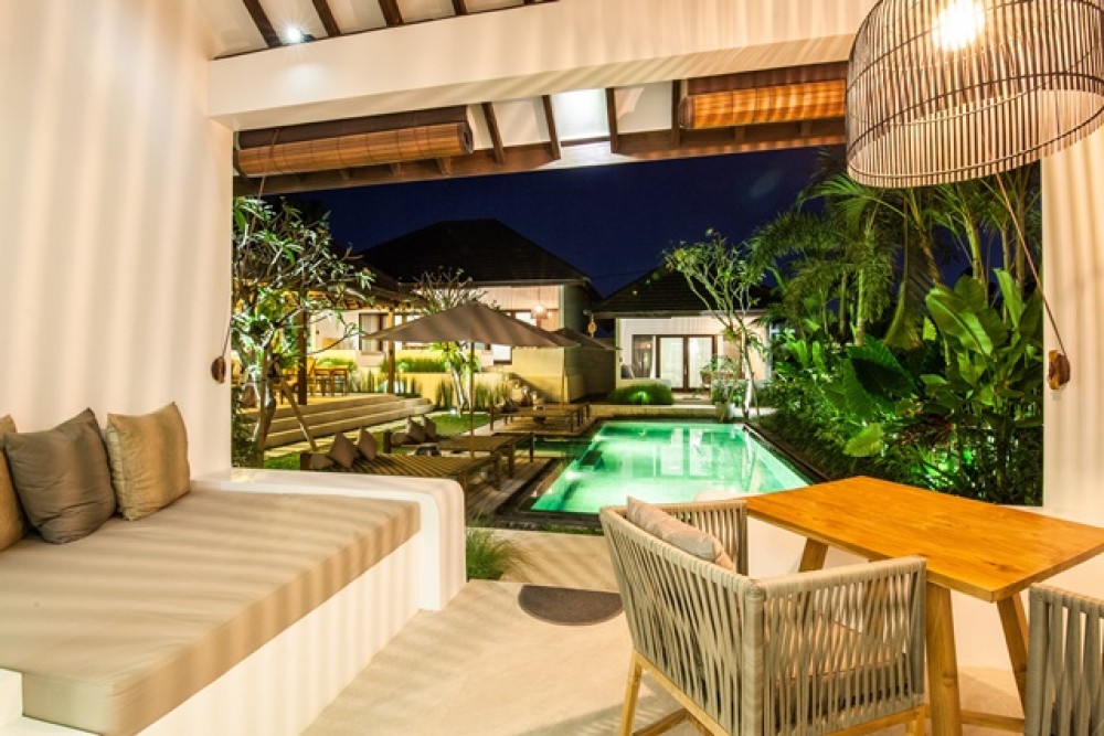 Stunning 9 Bedroom Leasehold Villa for Sale in Canggu