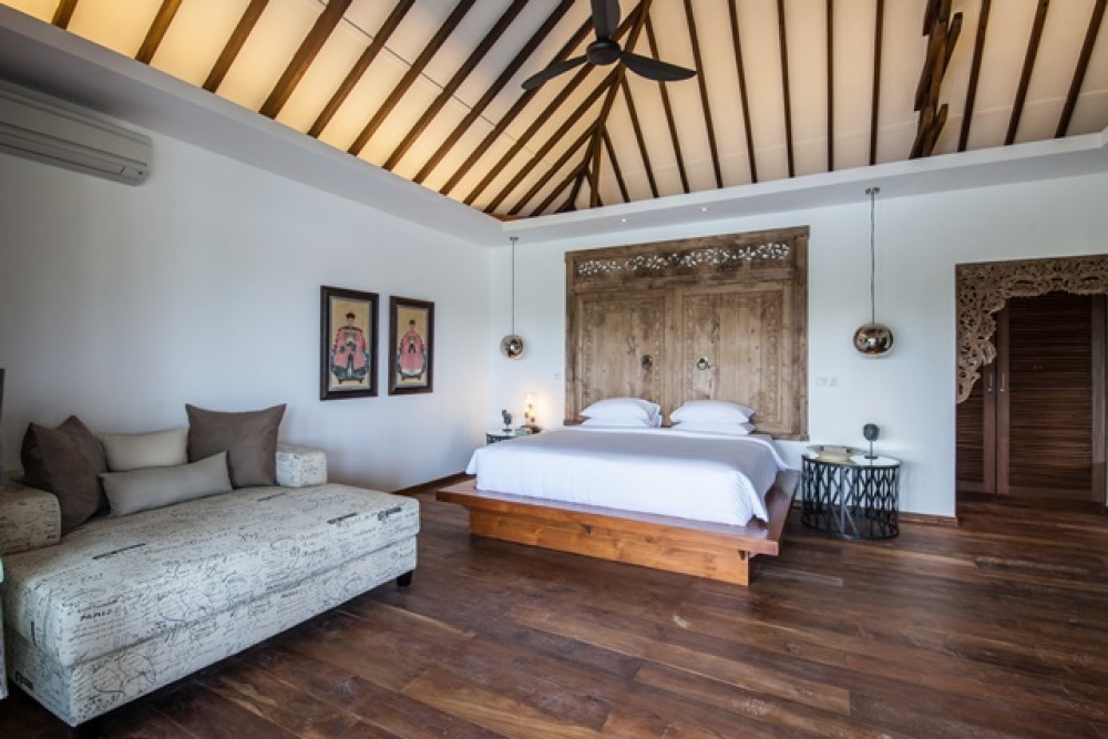 Stunning 9 Bedroom Leasehold Villa for Sale in Canggu