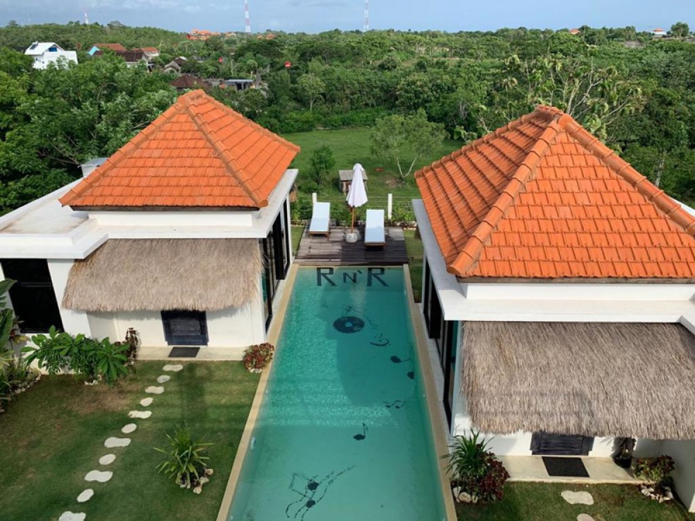 Freehold Villa dengan Pemandangan Indah Dijual di Bukit