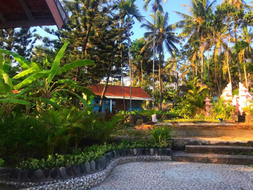 Amazing Beachfront Property Deal for Sale in Karangasem