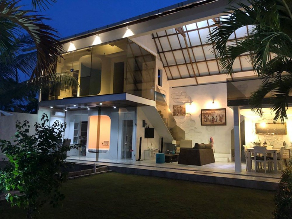 Villa dua kamar tidur modern dijual di Tanjung Benoa