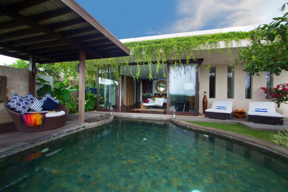 Luxurious Villa with Amazing View for Sale in Bukit