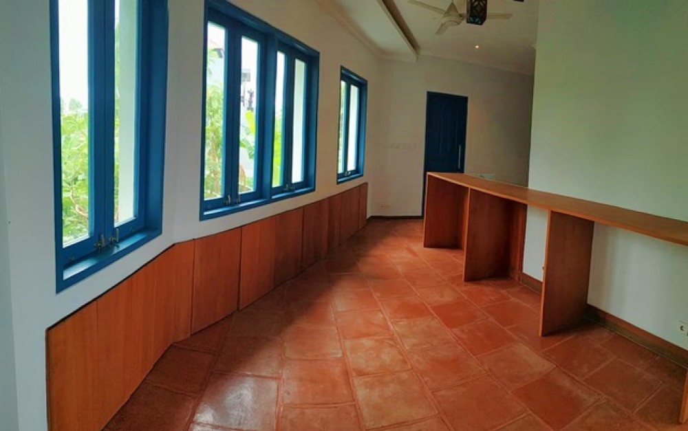 8 kamar BRAND NEW VILLA di Tumbak Bayuh DIJUAL