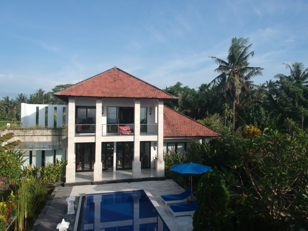 Villa freehold indah dijual di Karangasem