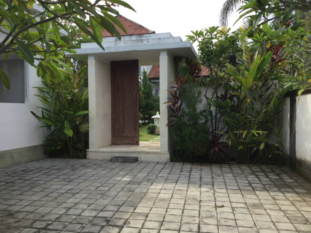 Villa freehold indah dijual di Karangasem