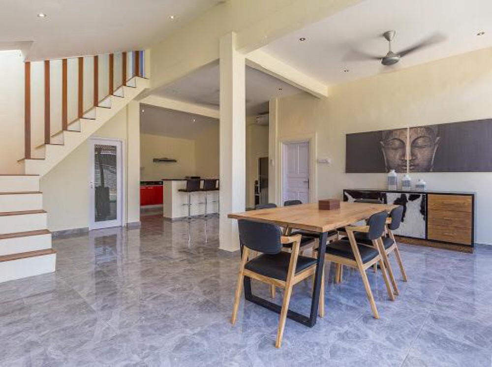 Villa moderne de trois chambres à vendre dans le meilleur emplacement de Seminyak