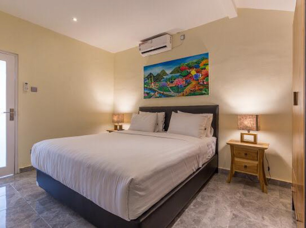 Villa moderne de trois chambres à vendre dans le meilleur emplacement de Seminyak