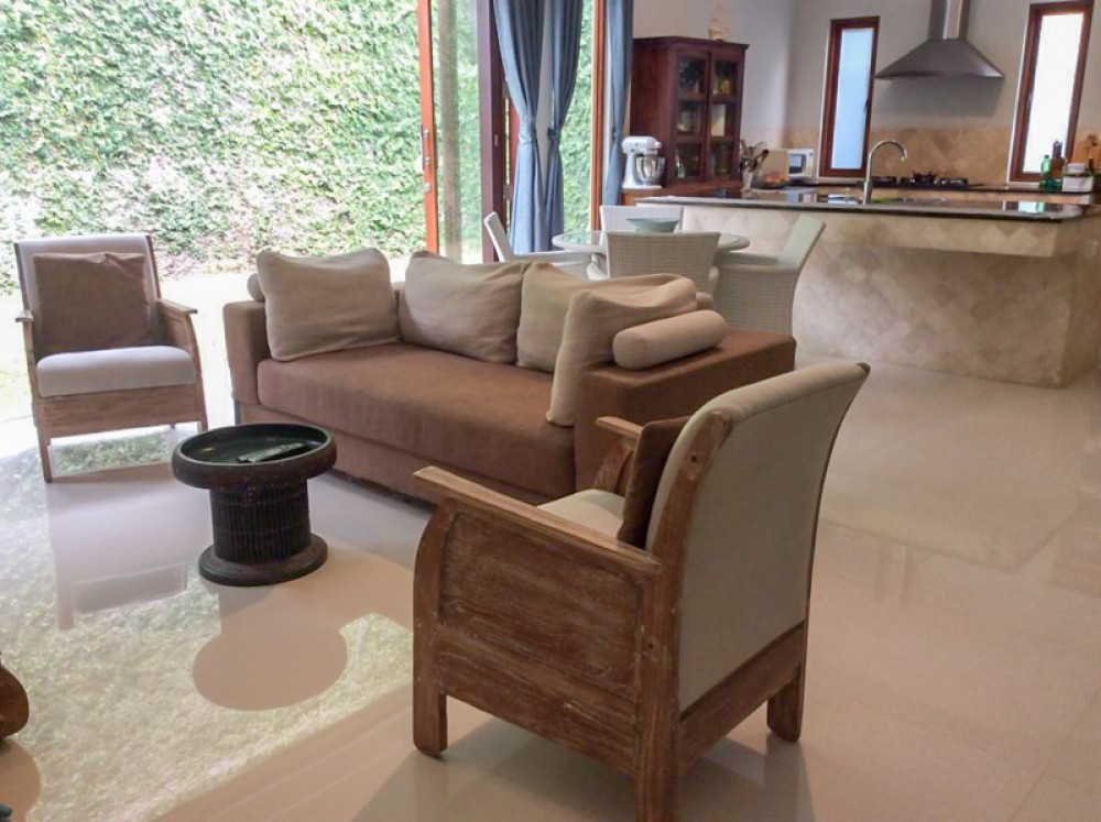 Two Bedrooms Villa inside Complex for Sale in Pecatu