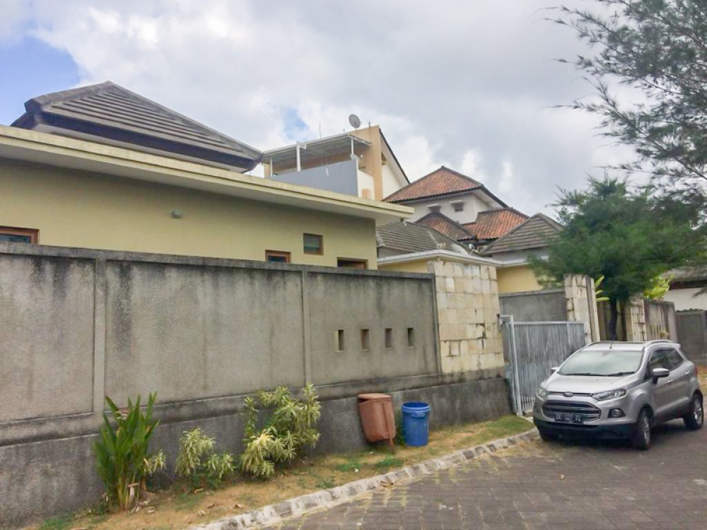 Villa Dua Kamar Tidur di dalam Kompleks Dijual di Pecatu