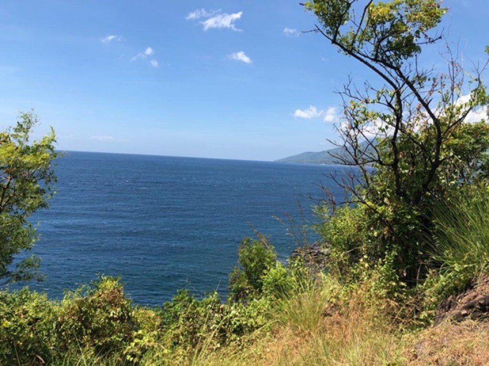 Cliff Top Land avec vue imprenable à Karangasem à vendre