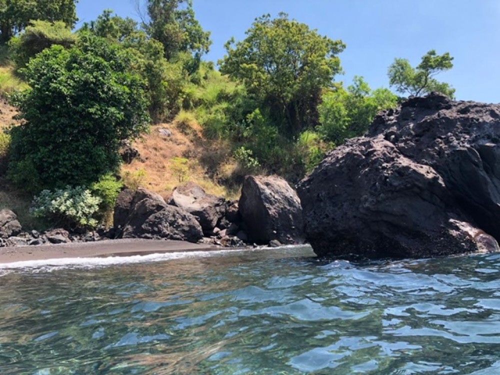 Cliff Top Land avec vue imprenable à Karangasem à vendre