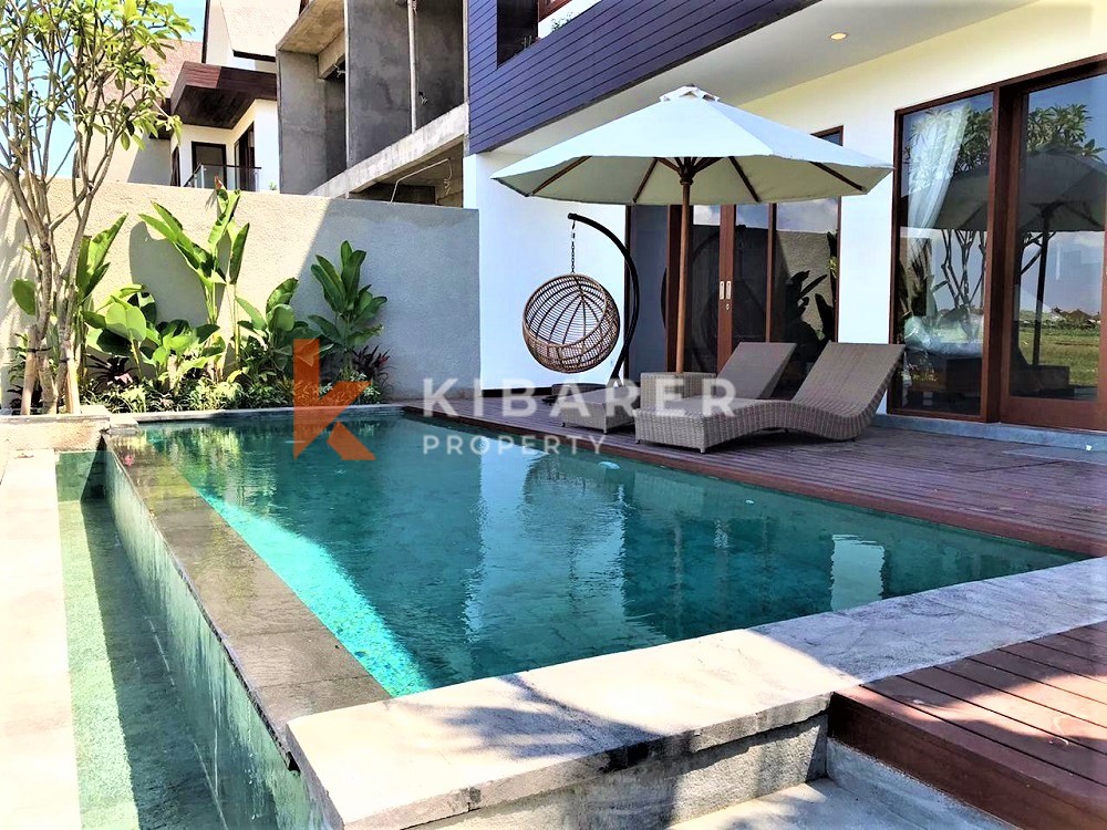 Luxurious Five Bedrooms Freehold Villa for Sale in Canggu