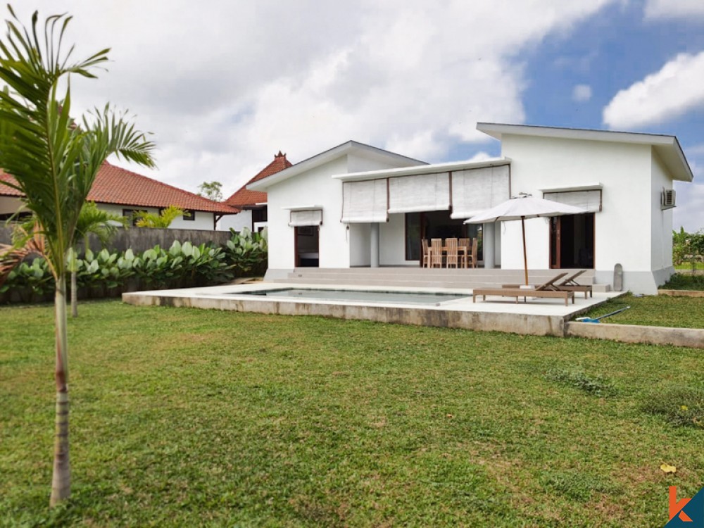 Villa 2 Chambres Détente avec Vue sur les Champs de Riz à Vendre à Ubud