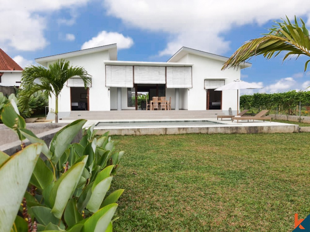 Villa Santai Dua Kamar Tidur dengan Pemandangan Sawah Dijual di ubud