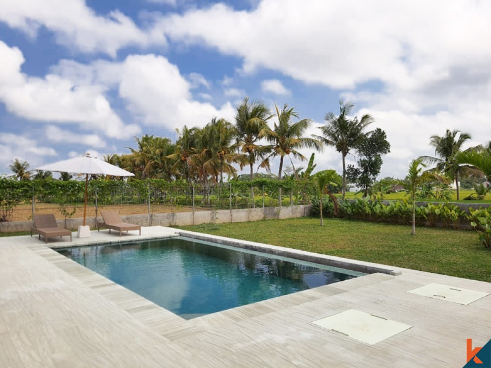 Villa 2 Chambres Détente avec Vue sur les Champs de Riz à Vendre à Ubud