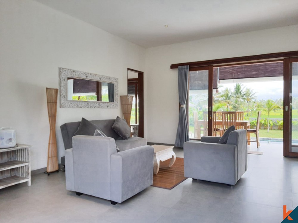 Villa 2 Chambres Détente avec Vue sur les Champs de Riz à Vendre à Ubud