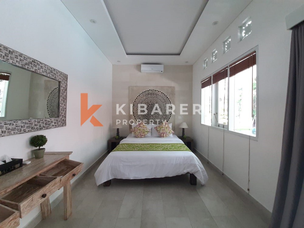 Villa Empat Kamar Tidur Yang Indah Di Kawasan Utama Seminyak